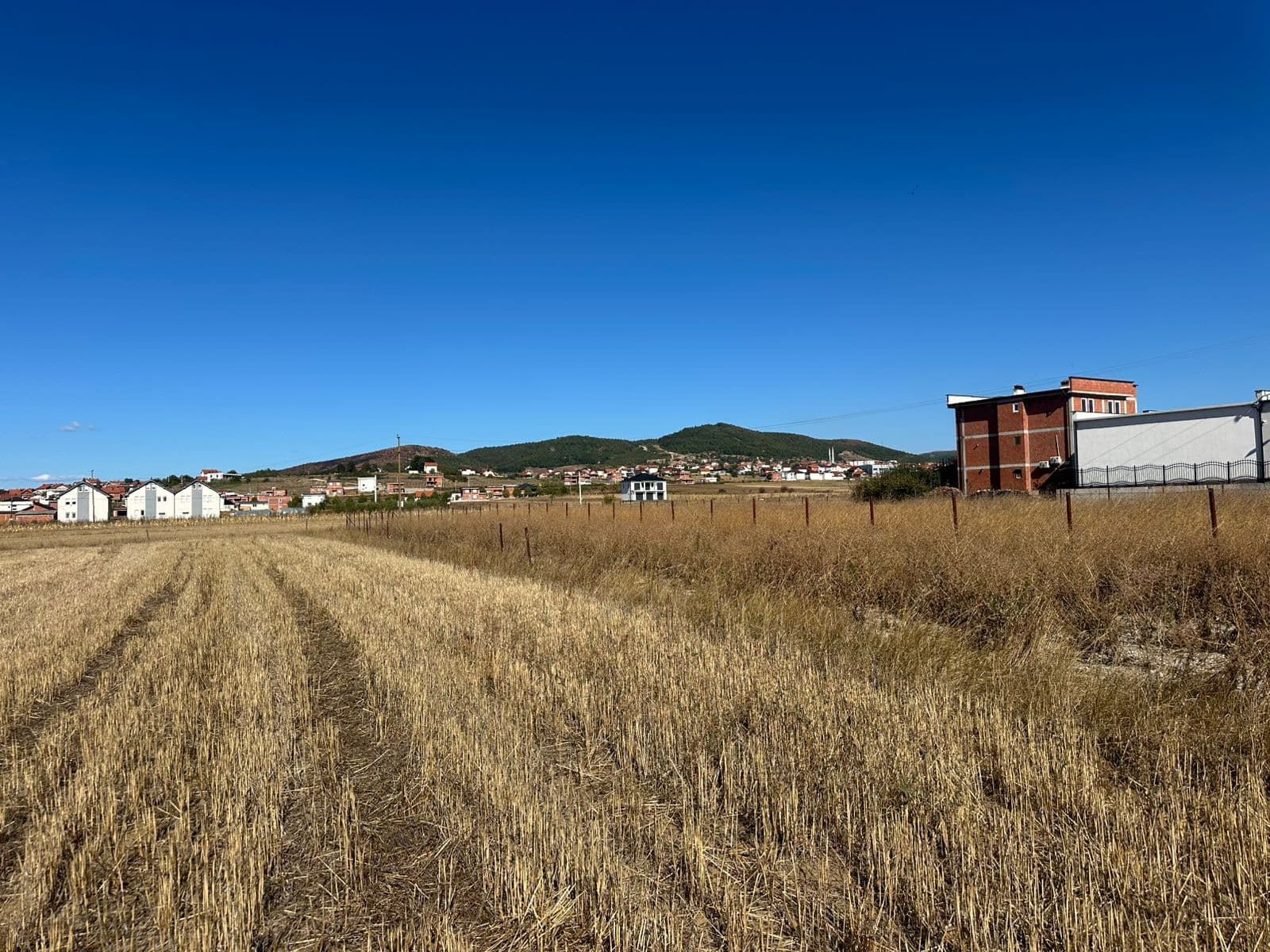 Parcela 6 Ari në Bernicë të Poshtme - Mundësi ndarje 3/3 photo 2