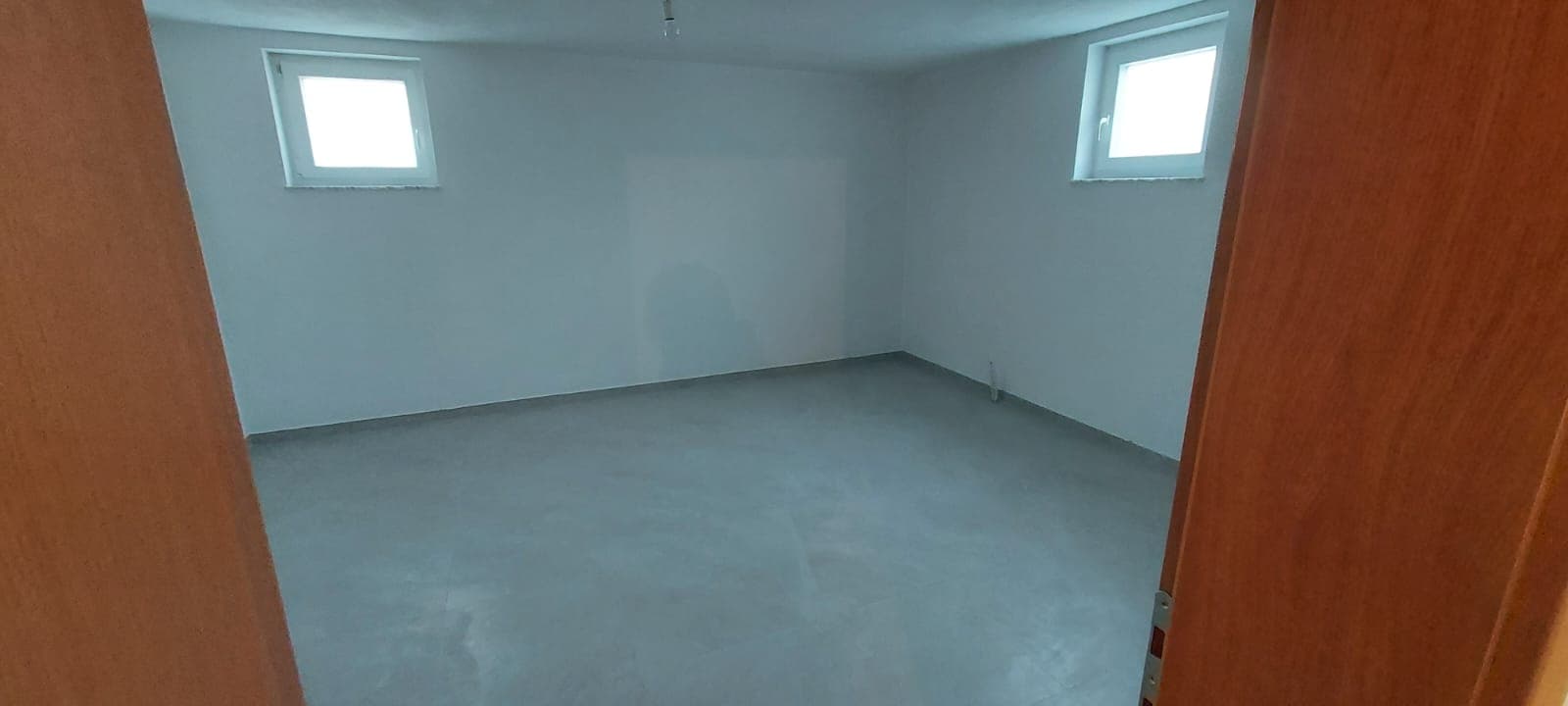 Shtëpi me 3 kate dhe hyrje të veçanta në Matiqan, Prishtinë photo 8